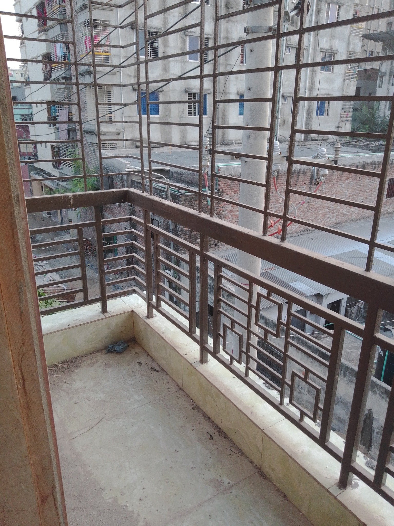 Mohammadpur,Dhaka Uddan , Dhaka-1207 || 1400 sft